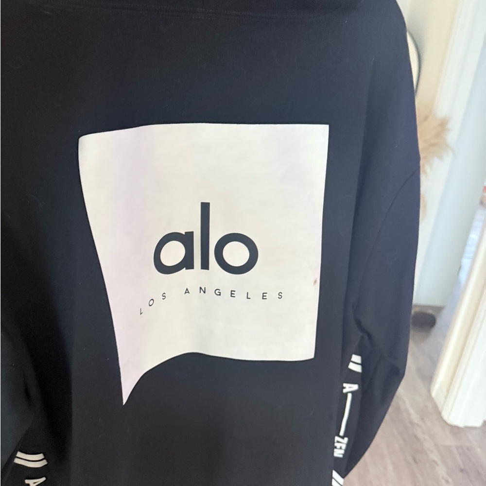 ALO Yoga Black and White Sweatshirt